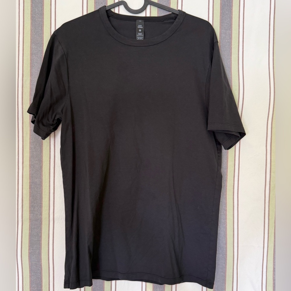 lululemon athletica Black Short Sleeve Tee